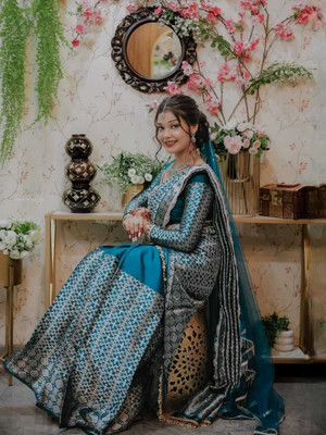 Sheden Lopez Creation Woven Mekhela Chador Silk Blend Saree(Blue, Silver)