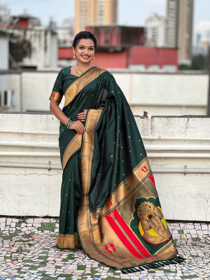 ROOP LAVANYA Woven Paithani Jacquard, Pure Silk Saree(Green, Multicolor)