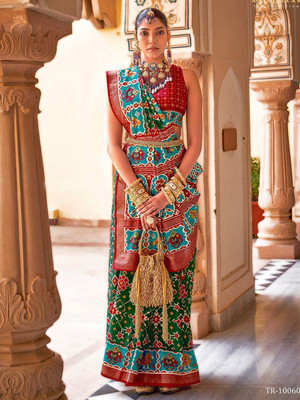 ANOUK Woven Patola Silk Blend Saree(Multicolor)