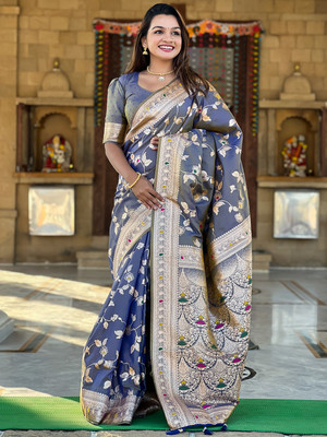 Nayanthara Trends Woven Banarasi Silk Blend Saree(Grey)
