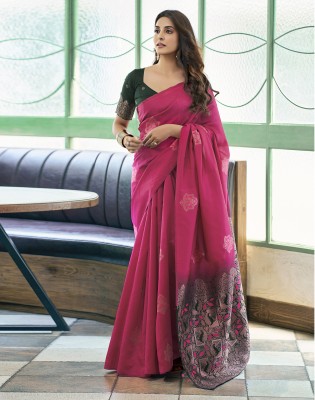 Satrani Woven, Embellished, Self Design Banarasi Silk Blend, Jacquard Saree(Pink, Dark Green)
