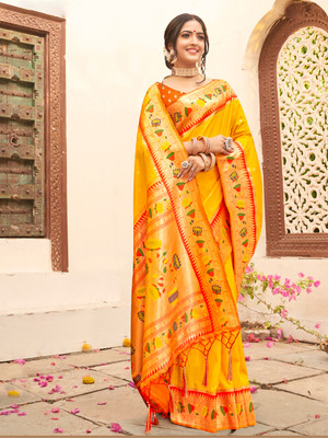 HouseOfCommon Woven Paithani Silk Blend Saree(Yellow)