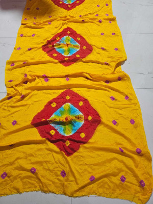 KAKADIYA CREATION Printed Bandhani Art Silk Saree(Yellow)
