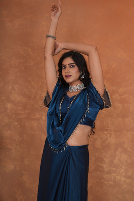 Vraggi Embellished, Embroidered, Solid/Plain Bollywood Chiffon, Pure Silk Saree(Blue)
