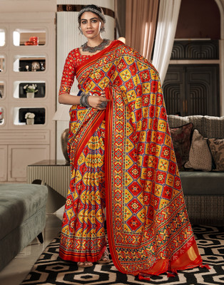 Samah Geometric Print, Printed, Embellished Patola Silk Blend Saree(Red, Multicolor)