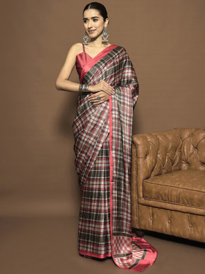 Divastri Digital Print Hand Batik Crepe Saree(Light Green)