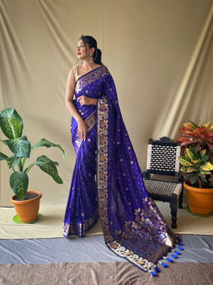 Tasrika Floral Print, Self Design Kanjivaram Silk Blend Saree(Multicolor)