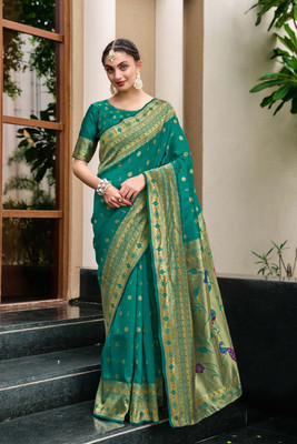 Mahastree Woven Paithani Silk Blend Saree(Green)