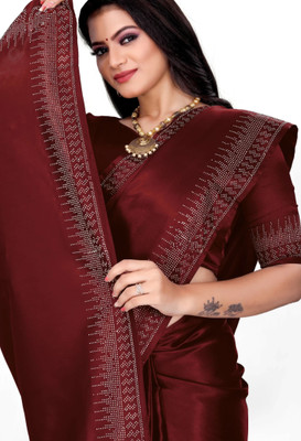 DHRAM CREATION Self Design Bollywood Georgette Saree(Maroon)