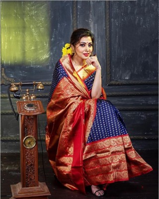 GajGajra Woven Kanjivaram Pure Silk, Art Silk Saree(Blue, Red)