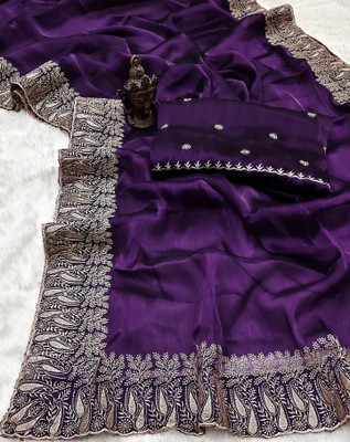 RUPAL CREATION Embellished Ikkat Silk Blend Saree(Purple)