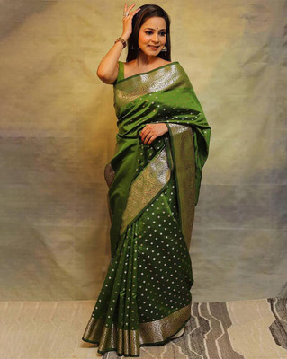 PARAMPARA CREATION Embellished Banarasi Pure Silk Saree(Light Green)
