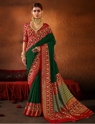 BHAGYAVATI DESIGNER Printed Patola Georgette Saree(Green)