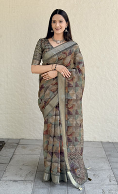 Pranamita Geometric Print Bollywood Linen Saree(Dark Green)