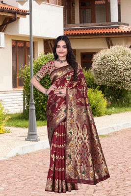 BAL KRISHNA SAREE Woven, Floral Print, Temple Border Banarasi Art Silk Saree(Maroon)
