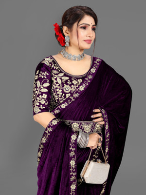 hutah Self Design Daily Wear Velvet, Lycra Blend Saree(Purple)
