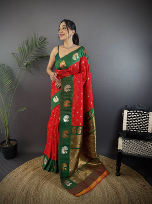 Divastri Woven Banarasi Cotton Silk Saree(Red, Green)