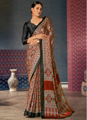 Divastri Digital Print Daily Wear Crepe Saree(Brown)