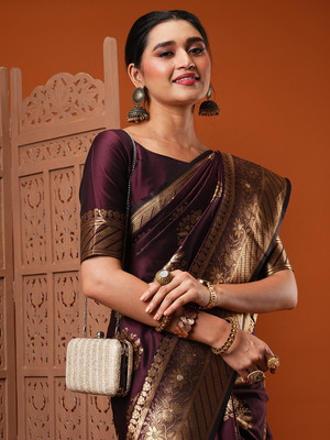 Divastri Woven Maheshwari Silk Blend Saree(Maroon)