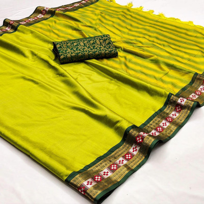 KHODALSAREEFEB Solid/Plain, Woven Sambalpuri Cotton Blend Saree(Yellow)