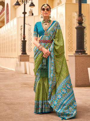 ANOUK Printed Ikkat Silk Blend Saree(Green)
