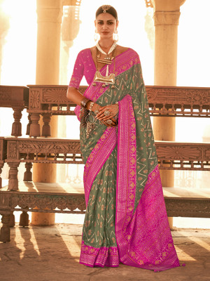 Sareemall Woven Patola Silk Blend Saree(Green)