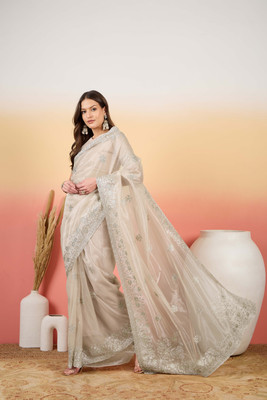 ShopGlobal Embroidered Banarasi Net Saree(Silver)
