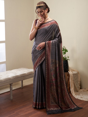 Divastri Digital Print Banarasi Silk Blend Saree(Grey)