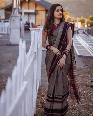 ADbutiq Temple Border Handloom Handloom Pure Cotton Saree(Beige)