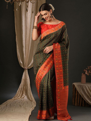 ANOUK Woven Banarasi Silk Blend Saree(Green)