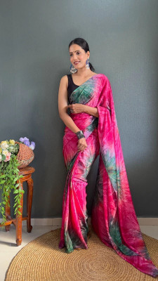 fashionfever Printed Bollywood Chiffon Saree(Pink, Green)