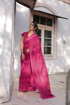 MIRCHI FASHION Solid/Plain, Embellished Bollywood Georgette Saree(Pink)