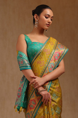 soch Woven Saree with Attached Blouse Silk Blend Saree(Light Green)