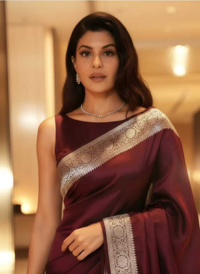 Tilfelle Solid/Plain, Woven Banarasi Satin Saree(Maroon)