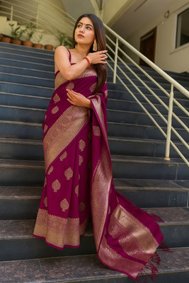 Neruti Enterprise Woven Kanjivaram Jacquard, Silk Blend Saree(Magenta)