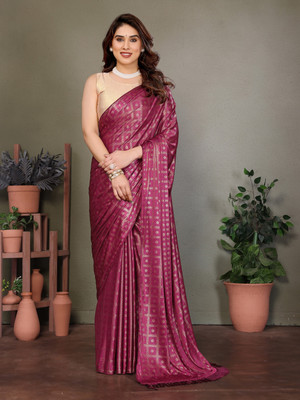 TTH Self Design Bollywood Lycra Blend Saree(Pink)