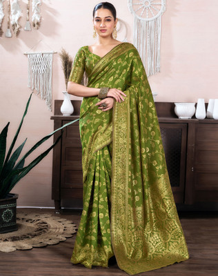 SIRIL Self Design Banarasi Pure Silk, Jacquard Saree(Green)