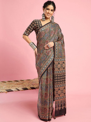 Sangria Printed Hand Batik Silk Blend Saree(Black)