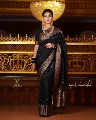 Vintro Woven Banarasi Cotton Silk Saree(Black)