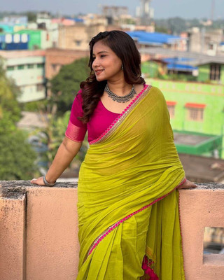 HouseOfCommon Solid/Plain Bollywood Georgette Saree(Light Green)