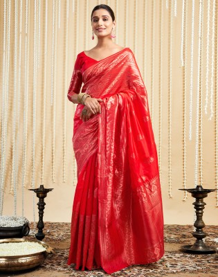 Divastri Woven Kanjivaram Silk Blend, Jacquard Saree(Red, Gold)