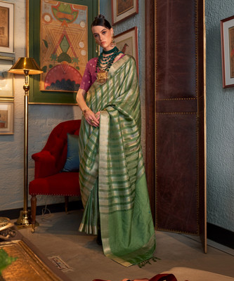 Sareemall Woven Banarasi Viscose Rayon Saree(Green)