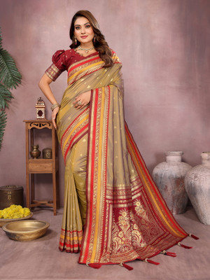 Tasrika Embroidered Kalamkari Pure Silk Saree(Multicolor)