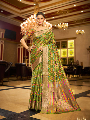 all about you Printed Patola Cotton Blend Saree(Green)