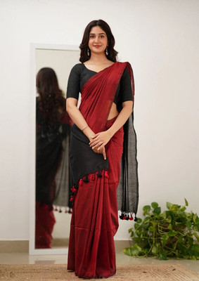 Mayaa Woven Handloom Cotton Blend Saree(Red)
