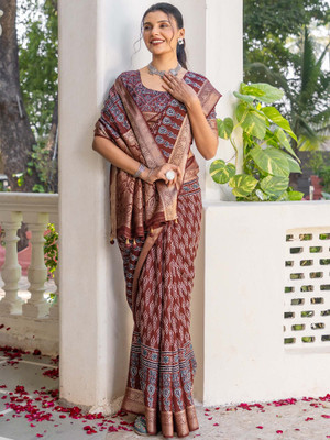 Sareemall Printed Chinnalapattu Viscose Rayon Saree(Brown, Maroon)