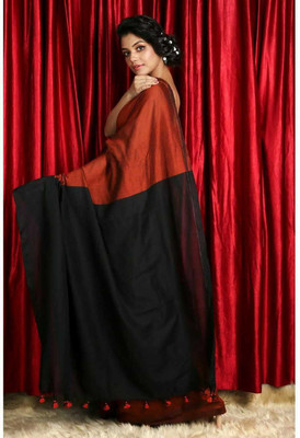 BongAp Self Design Handloom Cotton Blend Saree(Maroon)