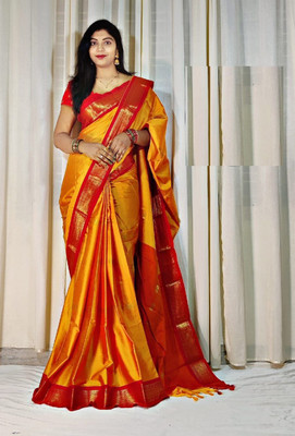 NST5 Woven Maheshwari Cotton Silk Saree(Gold, Red)