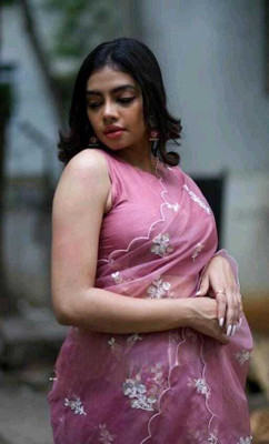 riddhisa fashion Embroidered Bollywood Net Saree(Pink)