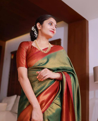 Quelea Embellished, Woven, Self Design Banarasi Silk Blend, Polyester Saree(Green)